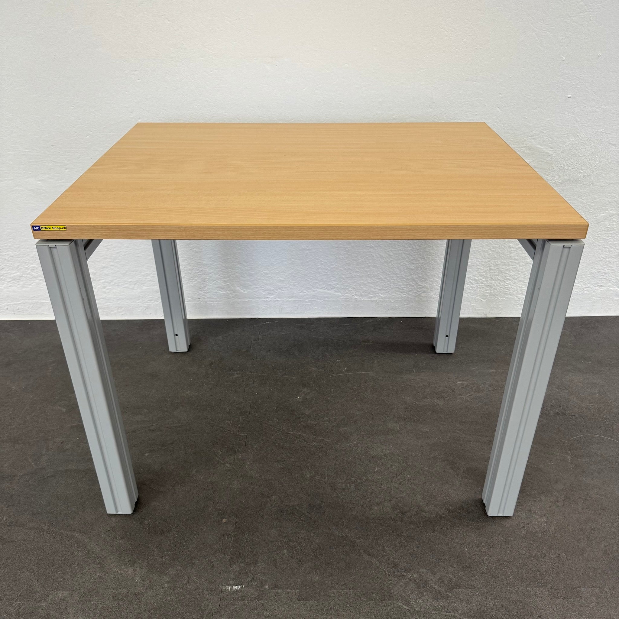 Haworth Tutti Light Lounge-Tisch mit Tischplatte in Buchendekor
