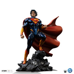 Statue Superman Absolute - DC Comics - Art Scale 1/10