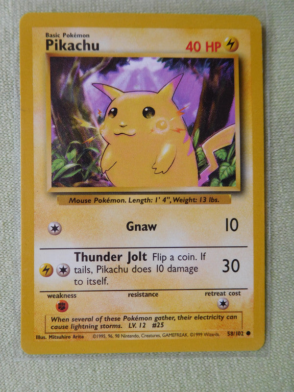 Base Pikachu artwork card variations - Articles