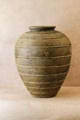 XL brown Indonesian pot in clay, with a delicate antiqued rustic finish
