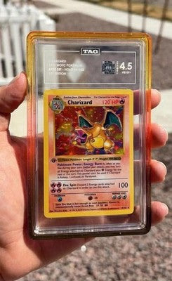 Pikachu V Vivid Voltage 170/185 Gold Foil FanArt Pokemon Card HP 190 with INSERT