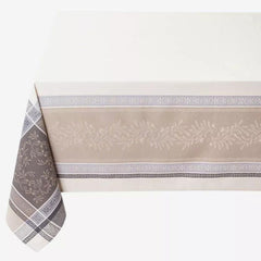 Beige Tischdecke mit Olivenzweig-Motiv und Fleckschutz – mediterraner Stil, wasserabweisend und elegant.