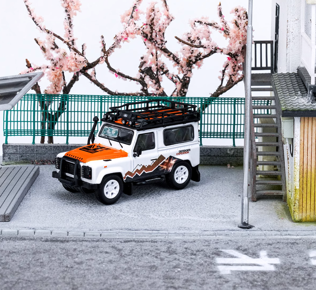 Master 1:64 White Defender 90 SUV Off Road Sports Model Diecast Metal Car New
