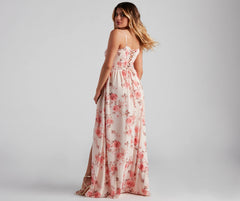 Effortlessly Enchanting Floral Maxi Dress