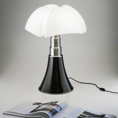 Table and Floor Lamp PIPISTRELLO 66-86 cm by Gae Aulenti 02