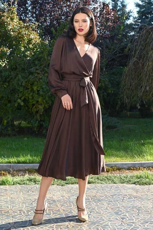 V-Neck Long Sleeve Wrap Satin Midi Dress in Chocolate Brown (S/M, chocolate)