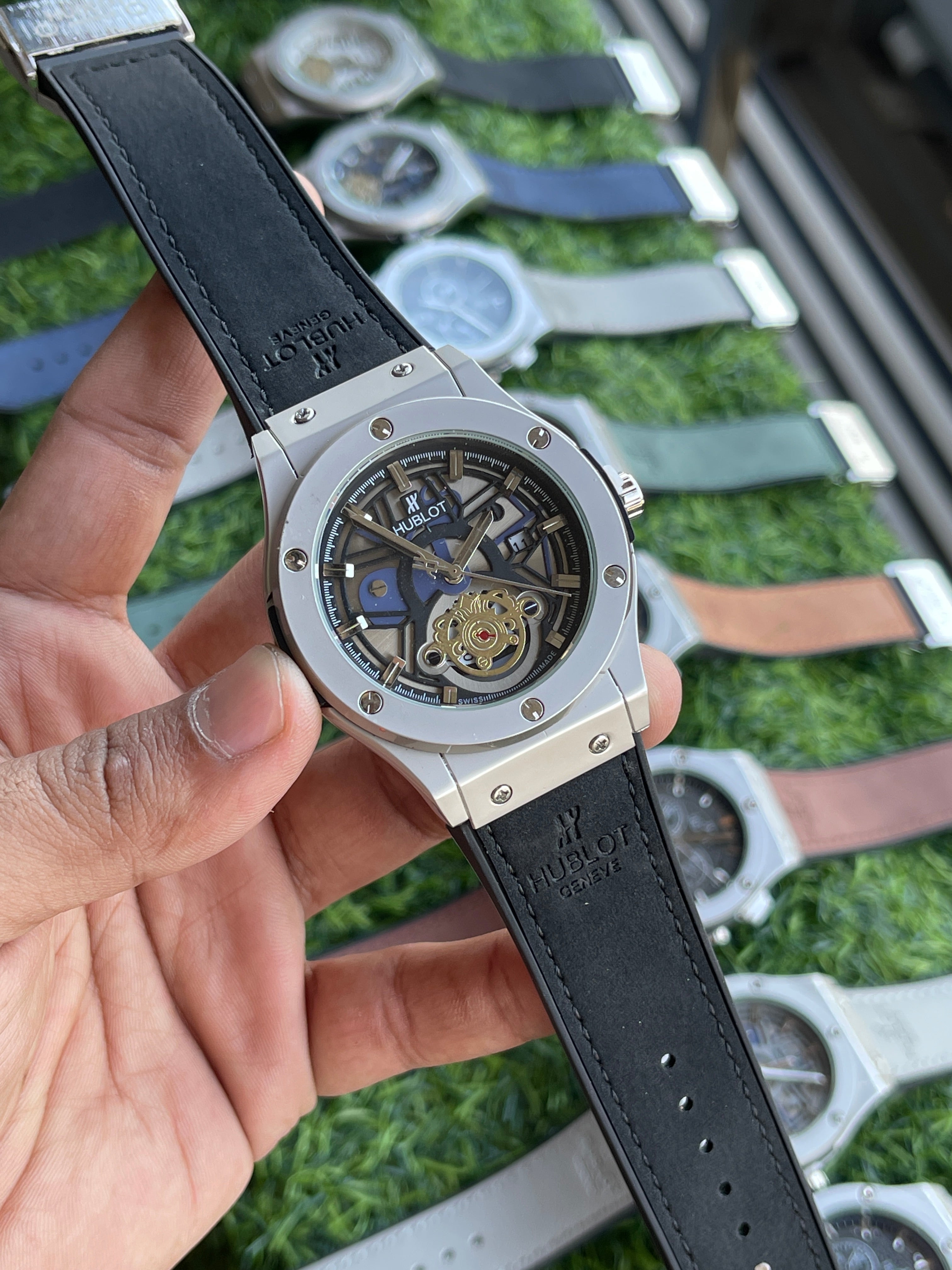 RC Hublt Skeleton Quartz – Black Strap (Open Balance)