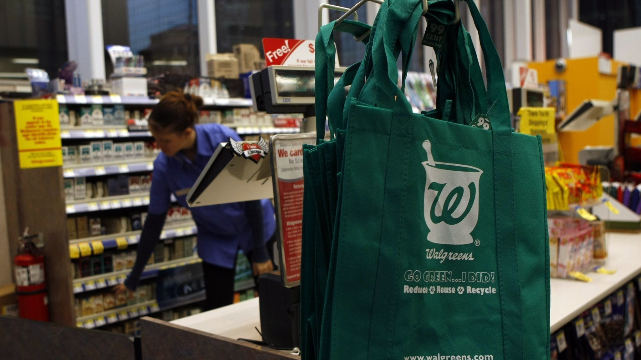 FDA says Walgreens has worst record of all pharmacies on selling tobacco to  kids – Chicago Tribune