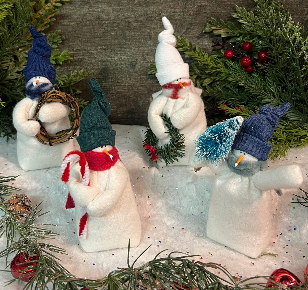 FA-1011 Med Fabric Snowfolk