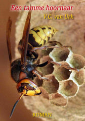 Een-tamme-hoornaar-boek-cover-9789462473737