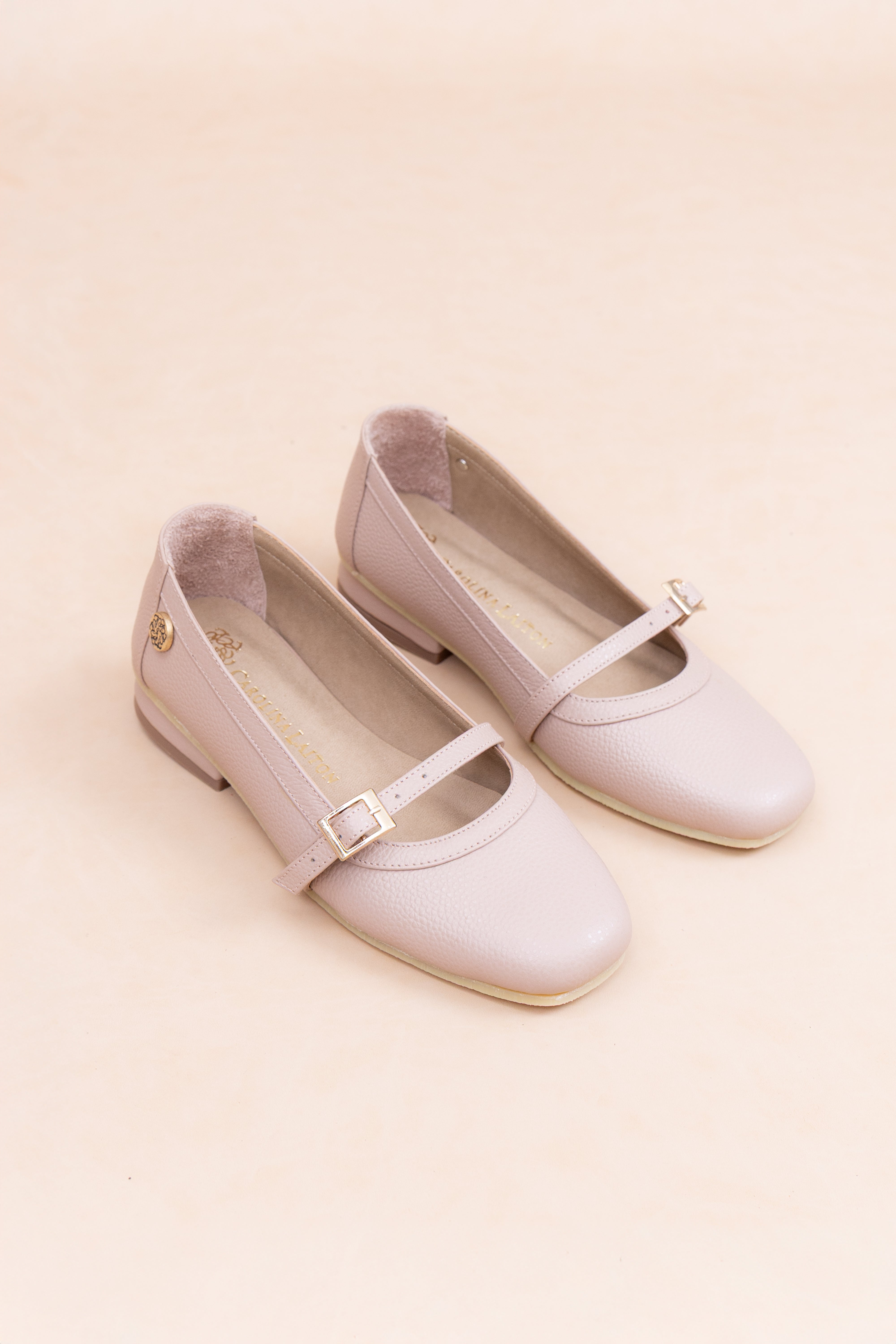 Baleta Aira - Cuero Taupe - Carolina Laiton