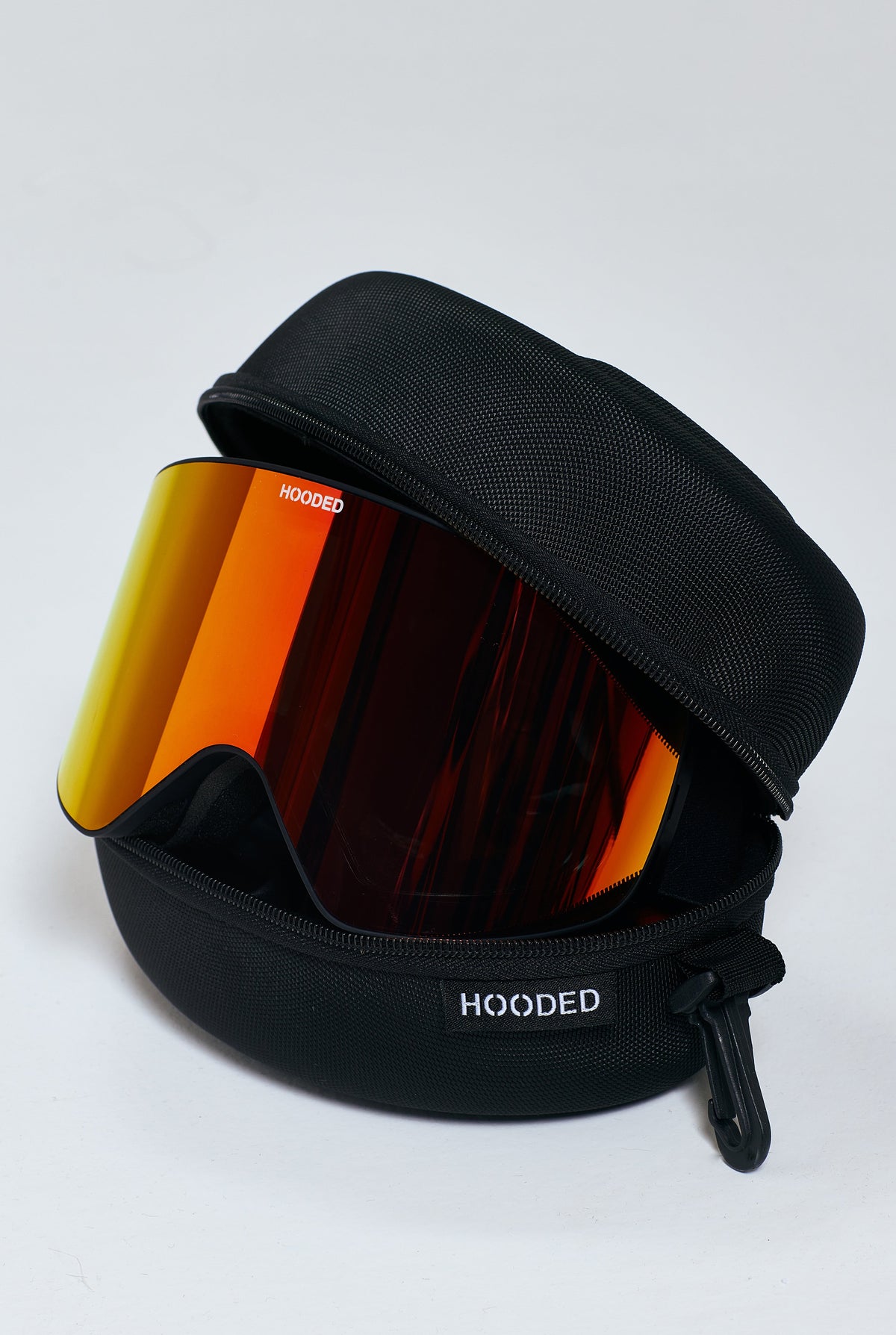 HOODED SKI GOGGLES