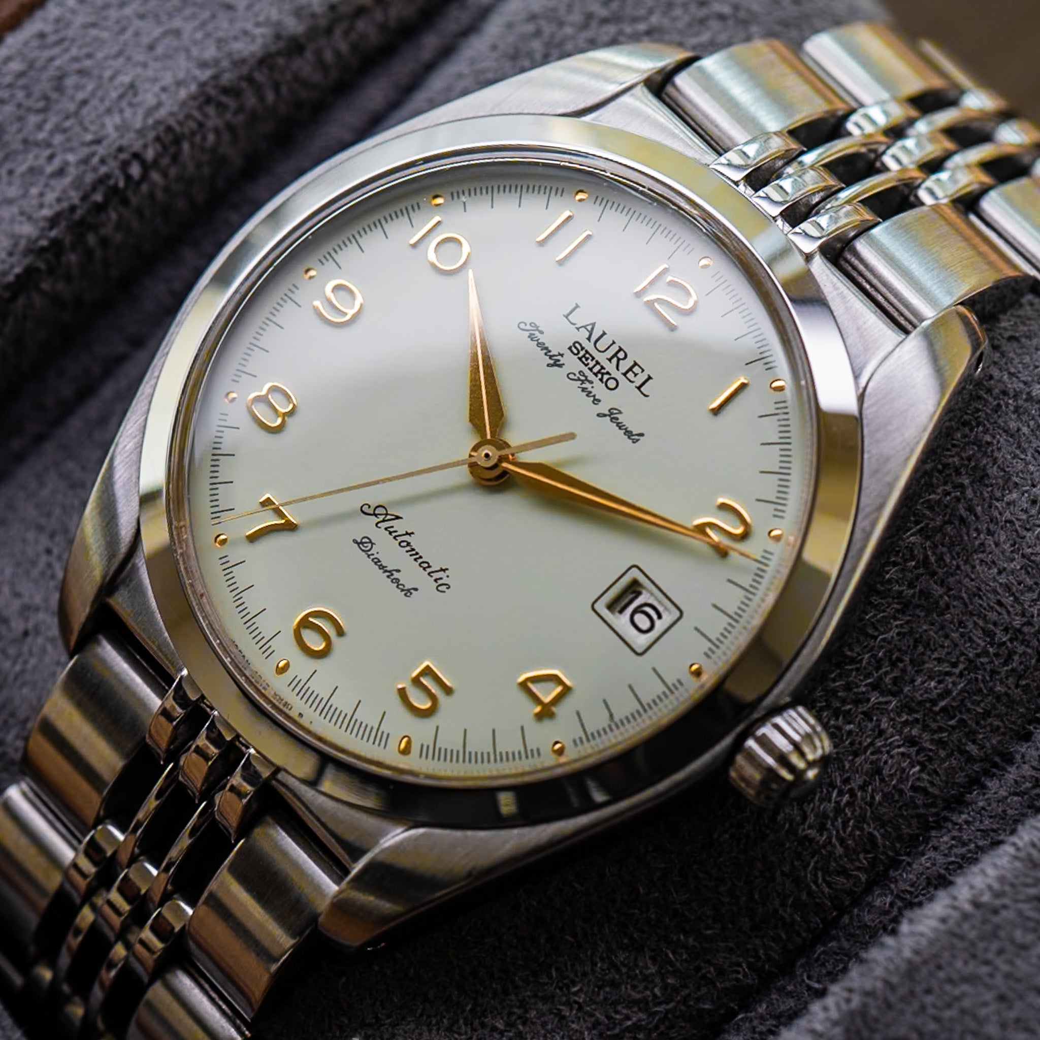 Seiko LHAM601; 4S15-0020 "Laurel"