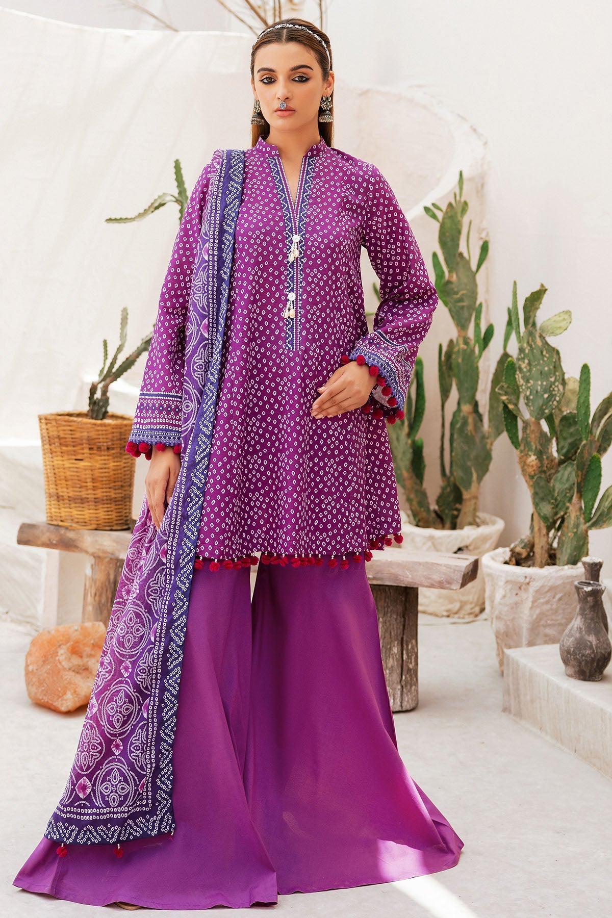 Motifz | Rang Lawn | 4737-HENZA - Khanumjan  Pakistani Clothes and Designer Dresses in UK, USA