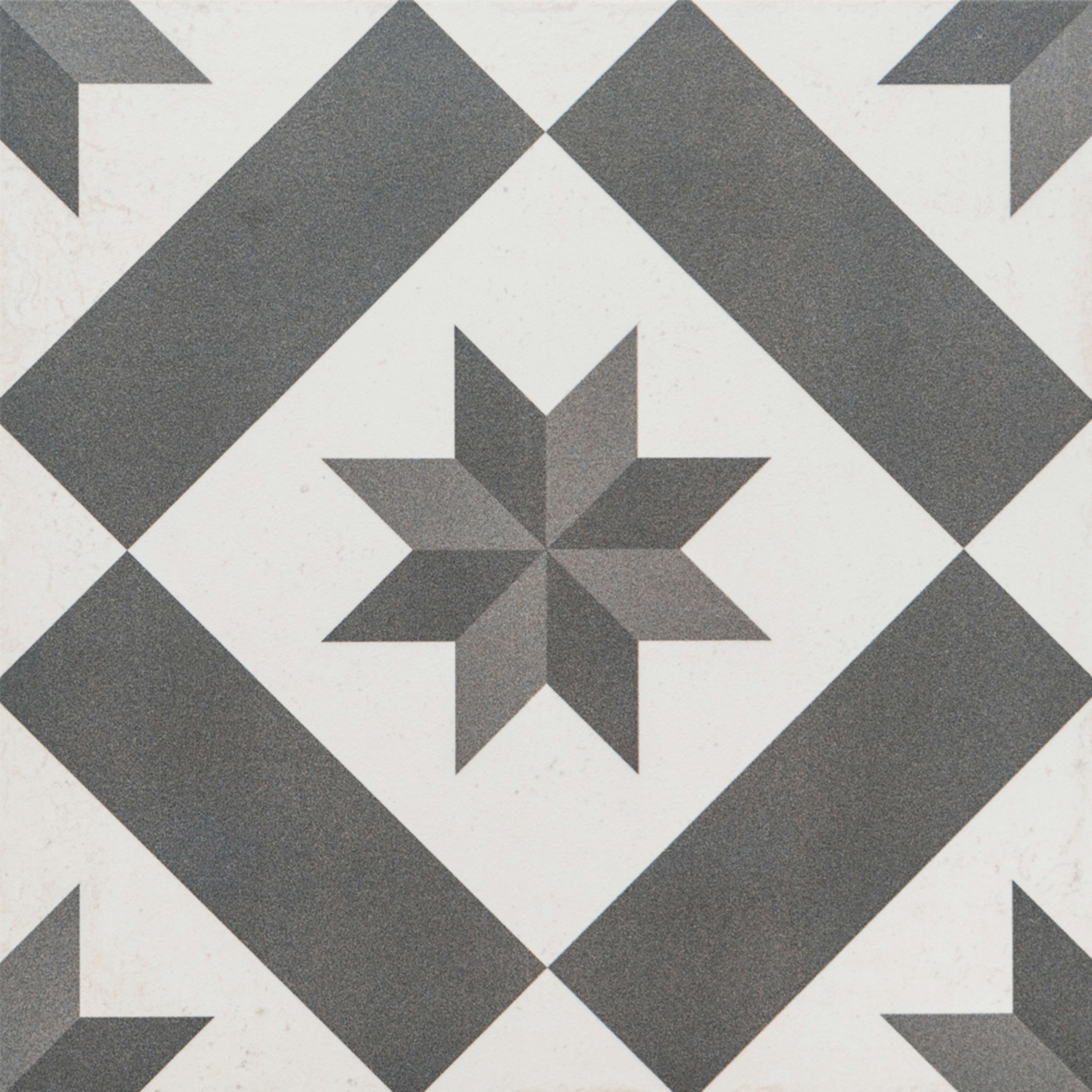 Chez Coco in Star Tile