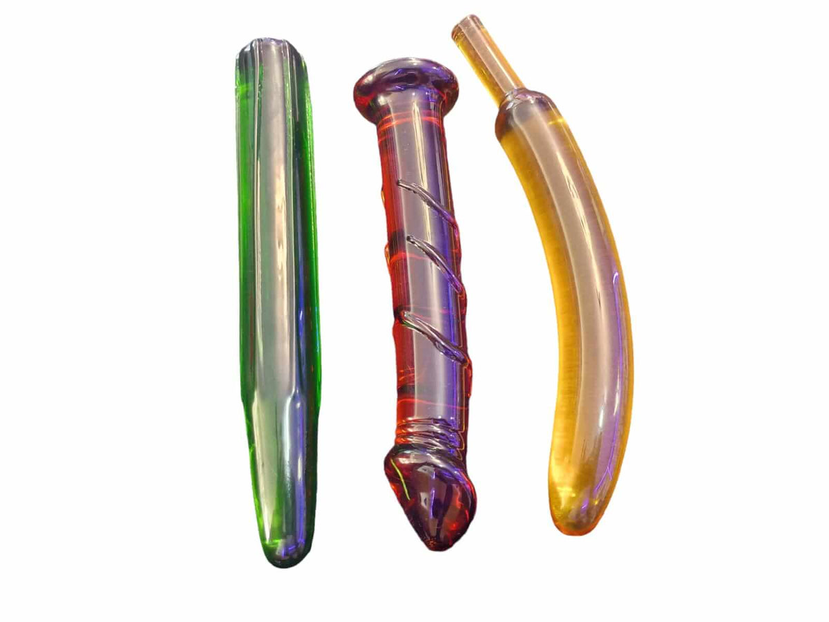 ¡Explora una nueva dimensión de placer con nuestros dildos de cristal inspirados en frutas y verduras! Diseñados para ser visualmente atractivos y funcionalmente placenteros, estos juguetes ofrecen una experiencia única