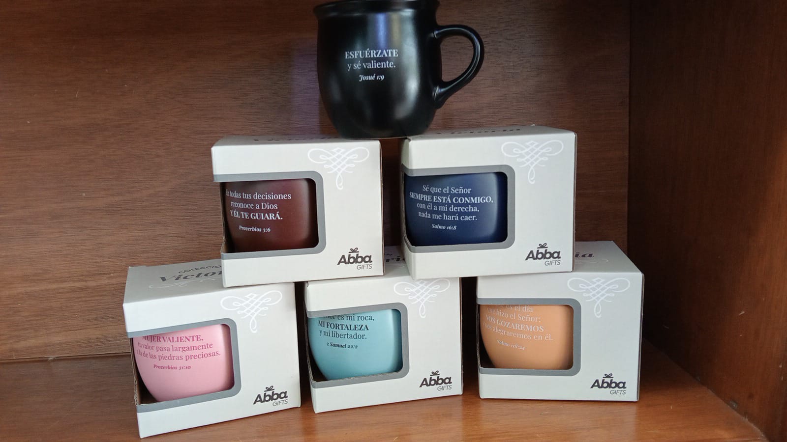 Taza colección victoria