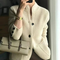 Cardigan Élégant Femme - Gilet Doux et Chic pour une Apparence Raffinée - LuxeStyle