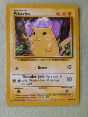 Base Pikachu artwork card variations - Articles