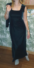 How to clean vintage "dry clean only" velvet dress?? : r/VintageFashion