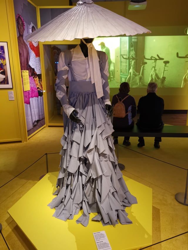Stumbled upon the original Jeffery dress at the Tropenmuseum in Amsterdam! : r/YoungThug