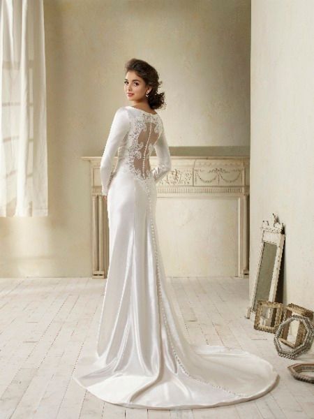 The Twilight Wedding Dress! Even if You Haven't Seen Breaking Dawn You Can See Bella Swan's Wedding Dress!
